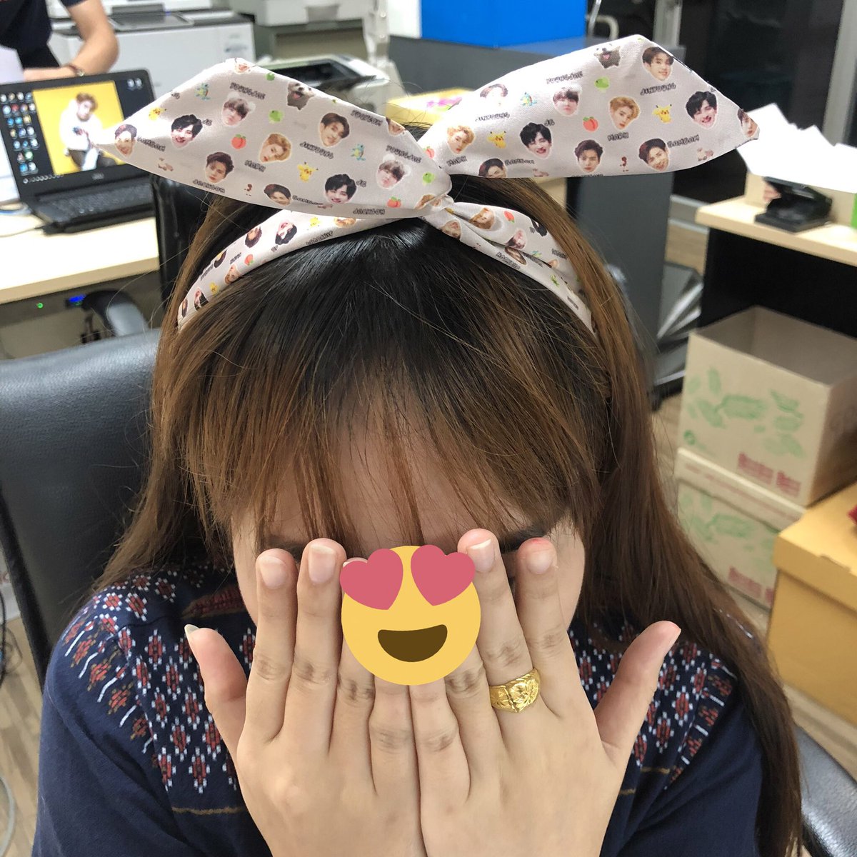 Kanyapat92's tweet photo. #UpdateG7 ที่คาดผมก็มีทุกสีนะคะ #พร้อมส่ง 39฿ ค่าส่ง30/50 หรือนัดรับหน้าคอน #NESTIVAL2018 วันอาทิตย์ได้ค่ะ ใส่ฟินๆไปหา #GOT7 กันเลยยย~ https://t.co/mWNAlI8sRF