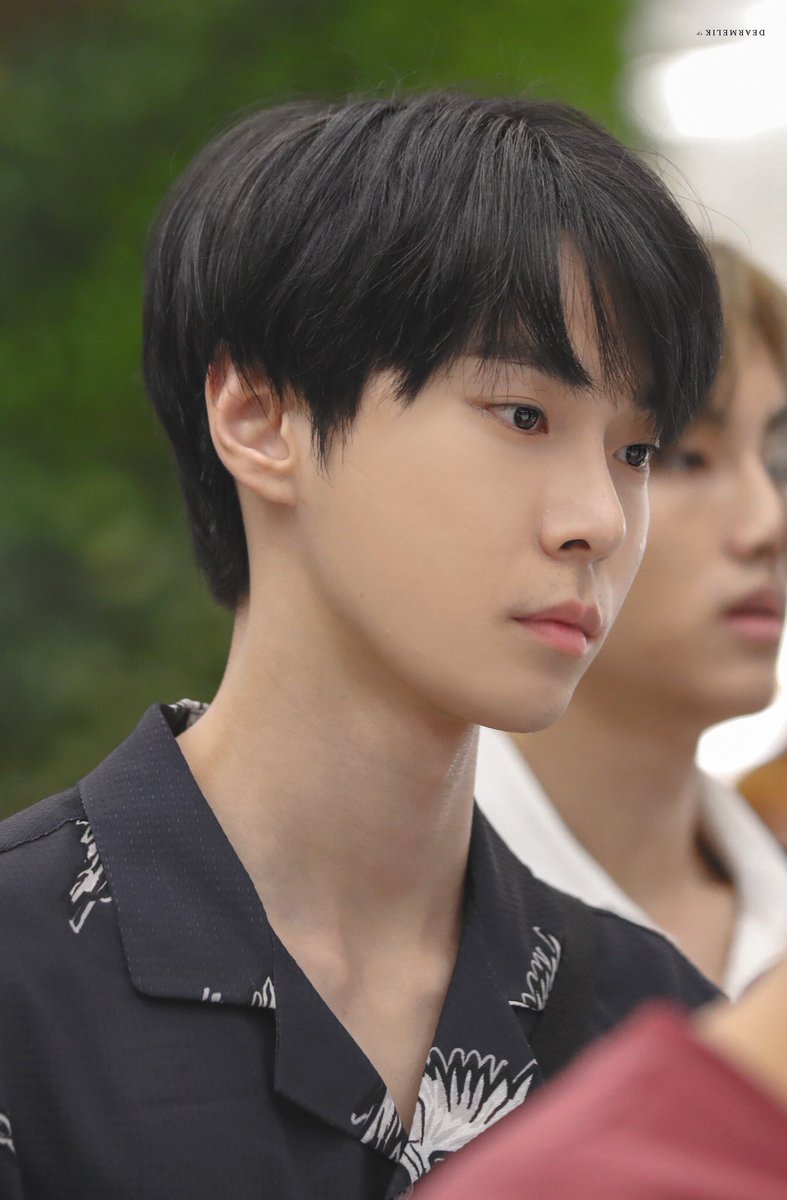 lanlamay_kjj's tweet photo. โกนหนวดดีดีหน่อยได้ป้ะ ขอแดงเลยเนี่ย #doten https://t.co/VeK7aENSnZ
