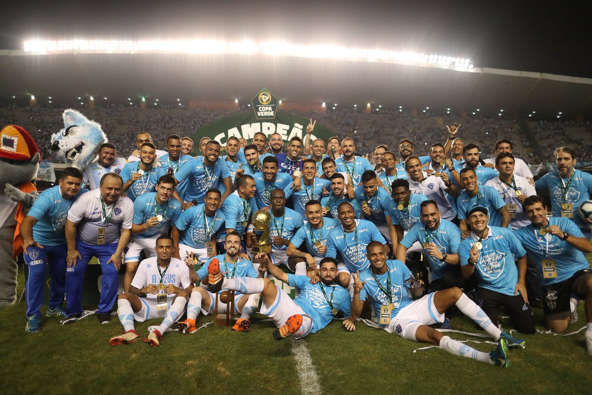 #Retrospectiva2018
PAPÃO NA CABEÇA! O @Paysandu se sagrou bicampeão da Copa Verde diante de mais de 35 mil apaixonados no Mangueirão! 🏟️🏆 #CopaVerde