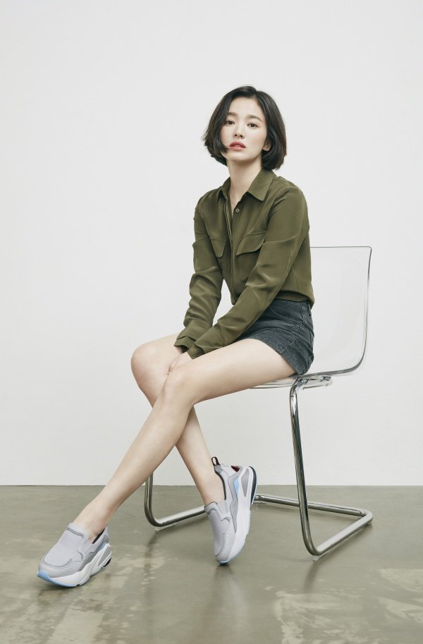 sgtdiegoseo's tweet photo. Beauty 😍✨

 #SongHyeKyo #송혜교 https://t.co/I2ac2R3HqR