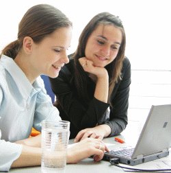 Erger jij je ook zo aan chaotische discussies en herhalingen in #vergaderingen? Het is lastig om daarvan doeltreffende #notulen te maken. Tijdens de trainingsdag van het notu-leren.nl team leer je om te gaan met moeilijke situaties. Beter leren #notuleren.