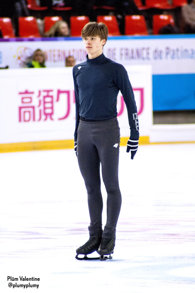 plumvalentine's tweet photo. men's fp practices - 24NOV2018 #DenissVasiljevs #IDF2018 #IPF2018 #GPFigure https://t.co/OfDna1UWrj