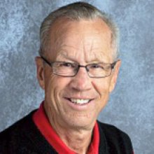 sucal_95's tweet photo. 46 years of coaching high school football
16 conference championships
5 state titles
7th coach to reach 300-wins in #MSHSL history
At 72, Carl Lemke is hanging up the whistle for @StCroixLutheran after a historic 23-year run. @MSHSLjohn
Story here: https://t.co/6Equqr5lut https://t.co/fpBUeXUHeV