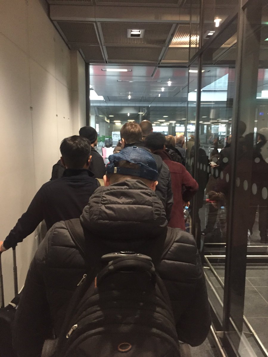 elleteeter's tweet photo. Major fail @lufthansa @Lufthansa_DE locked in a corridor waiting for a bus Flight0280. Two flights and cumulative time of 4 hours late. How will we get to BARI today?? https://t.co/pXQYBhk4mt