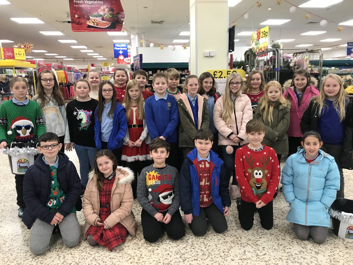 DafenSchool's tweet photo. Wonderful performance by @DafenSchool Choir, singing Christmas Songs @community2835.   Nadolig Llawen i bawb oddiwrth Cor Ysgol Dafen. https://t.co/1PvJGgB1tN