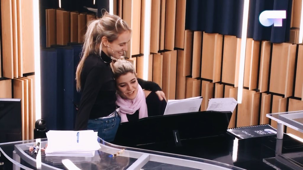 🖤 #FelizCumpleAlbaReche