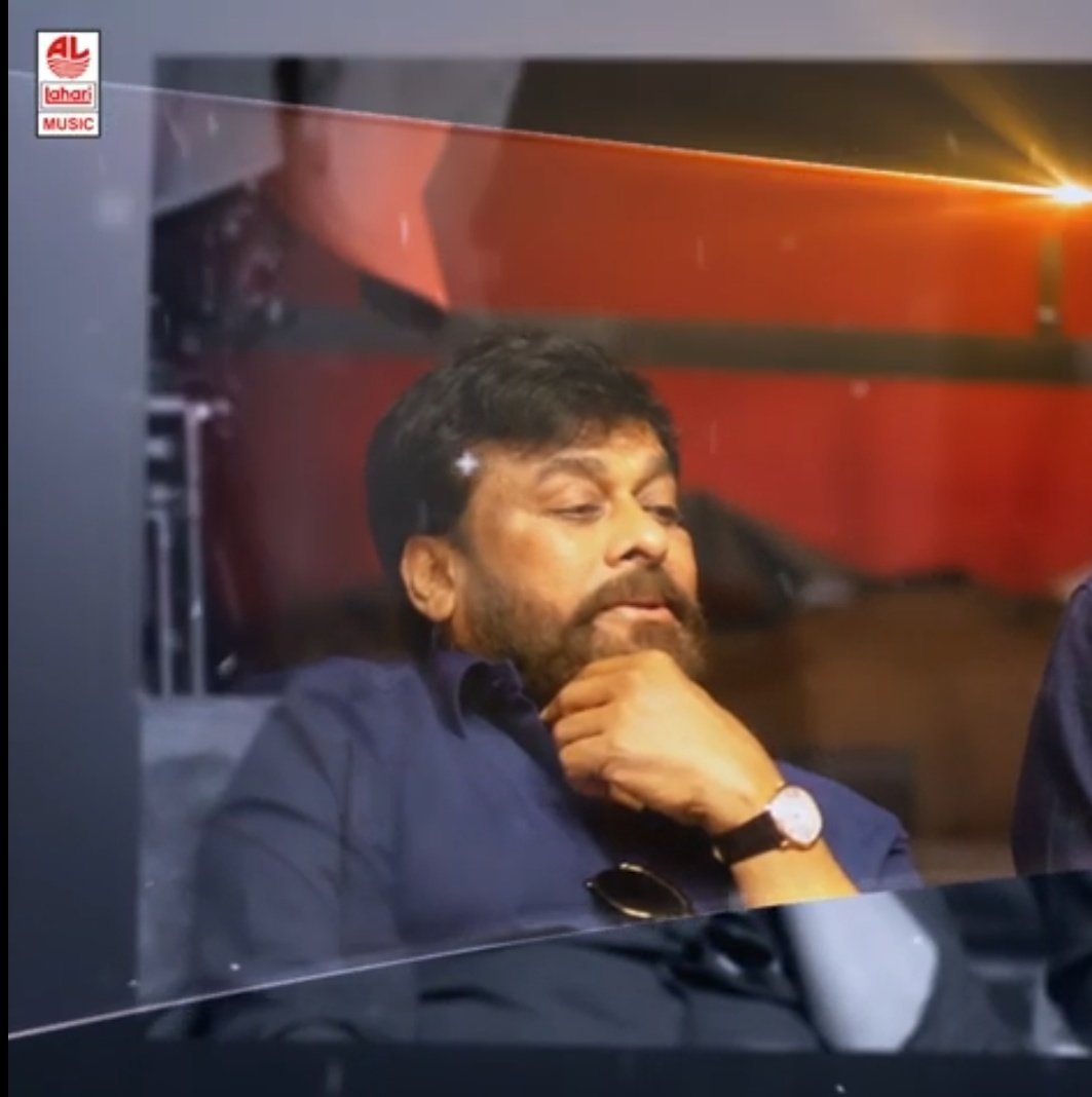 pachathammudu's tweet photo. #VinayaVidheyaRam
#VVRSecondSingle @DVVMovies @vamsikaka @guptanagu8 @TrendsRamCharan
Boss...... https://t.co/AbyMvx5LIN