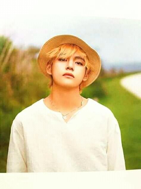 ArmyYesmine's tweet photo. #TunisianArmy
#BTS_PLEASE_COME_TO_TUNISIA

@BTS_twt @bts_bighit @BigHitEnt https://t.co/aCvwoDQBwZ