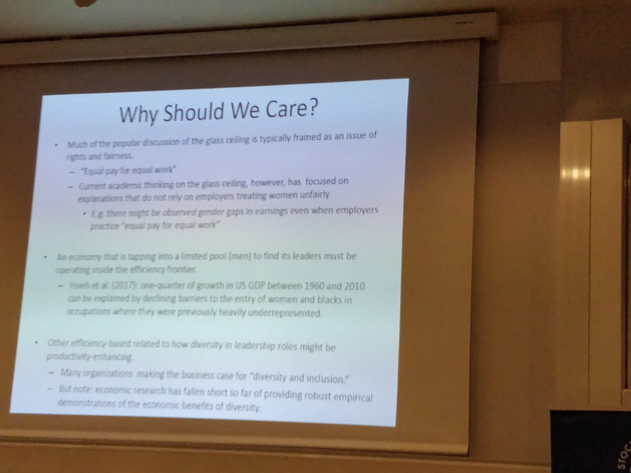 Riccardo Ciacci On Twitter Nature Or Nurture The Glass Ceiling