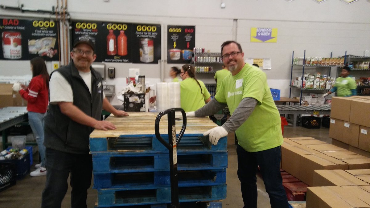 cstephens731's tweet photo. #foodbankoftherockies #blockpride #one Team #dayofgiving https://t.co/nI4I4PMgDp