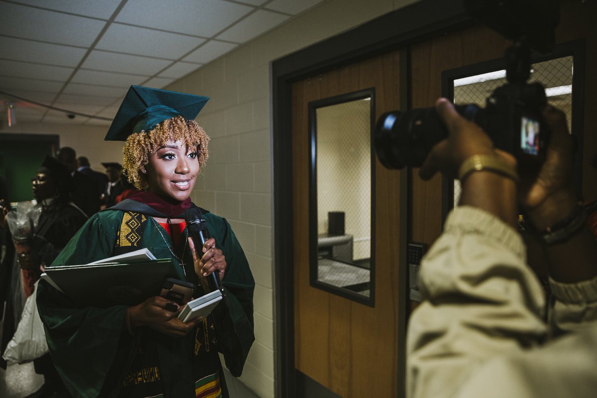 FAMUSJGC82's tweet photo. #SJGCGraduates #TheBestIsYetToCome https://t.co/zXFmuE2hOg