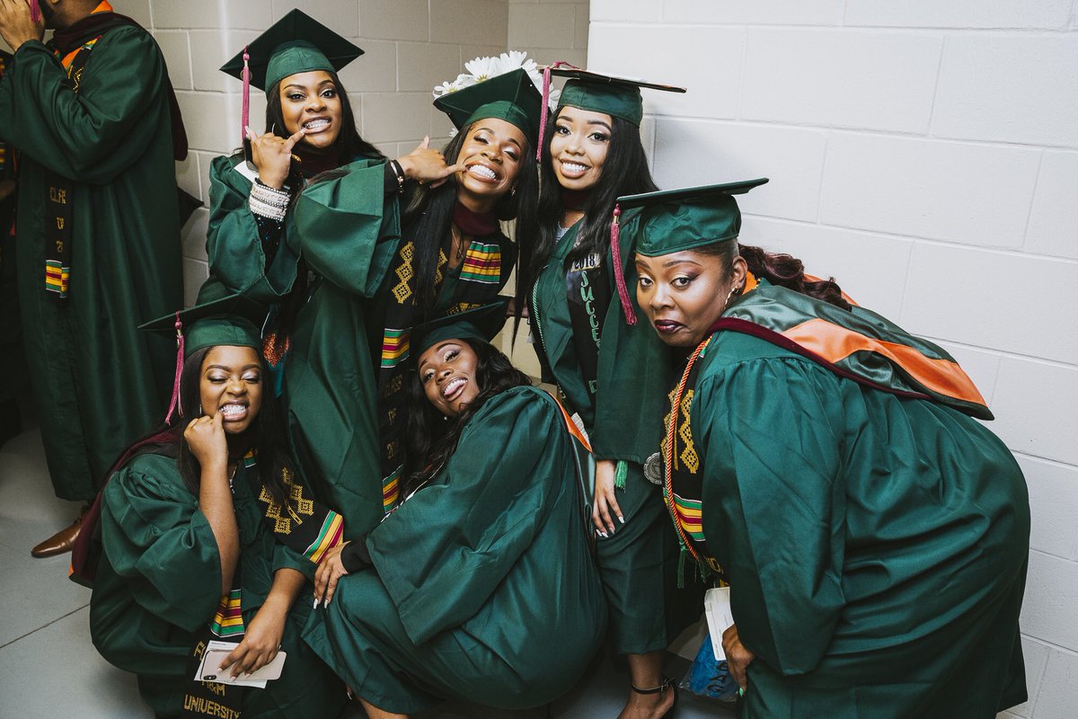 FAMUSJGC82's tweet photo. #SJGCGraduates #TheBestIsYetToCome https://t.co/zXFmuE2hOg