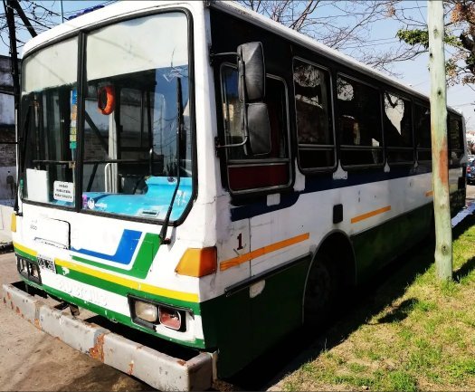 CamionArgentino's tweet photo. #ElBondi del día -> #ElDetalle #OA101 de 1993. Actualmente en Lanús, pcia de Buenos Aires. ¿Qué tal? https://t.co/zrs6D5FRac