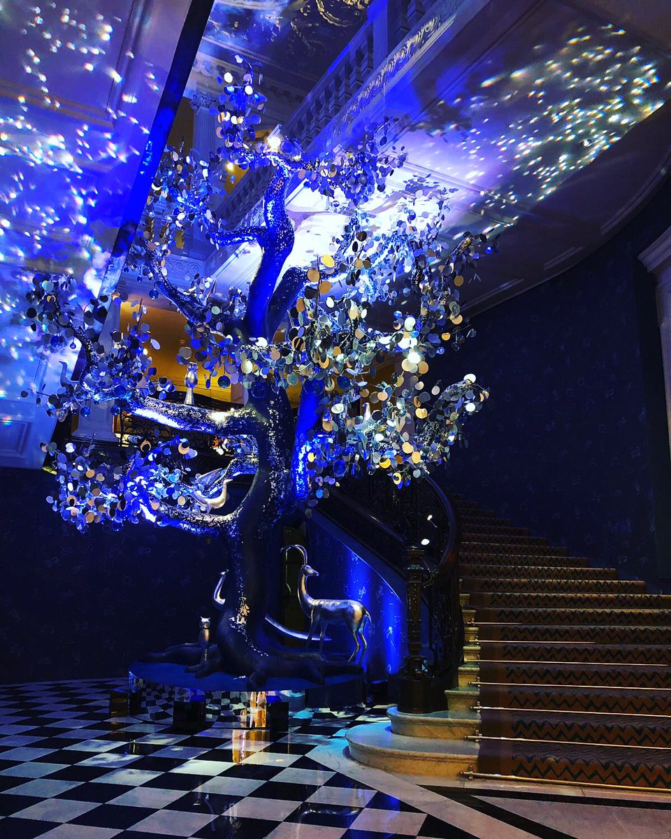Oohlaglam's tweet photo. Is there anything more magical than Claridge’s Christmas tree? Well, yes, actually - Ooh la la’s January sale starting TODAY! There’s 25% off EVERYTHING (excluding concessions) in store and online with the code LASTMINUTE right the way up until Christmas Eve...
.
.
.
#Oohlala https://t.co/N9z0NeFxzw
