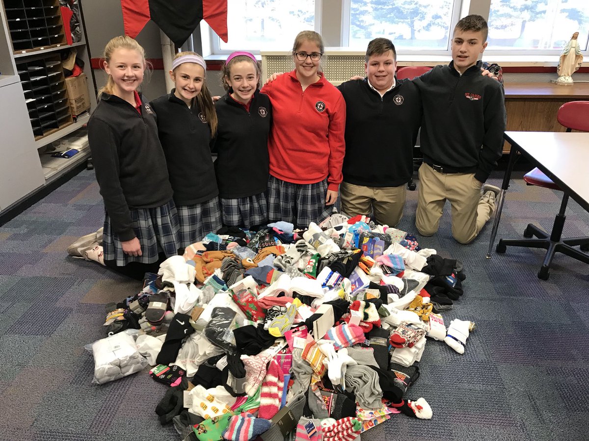 STJAMES_LC's tweet photo. The Leadership Council organized a sock drive for Smiles for Seniors the school brought in a total of 730 pairs of socks! Thanks for the support! Merry Christmas! https://t.co/N0fNsGXAsa
