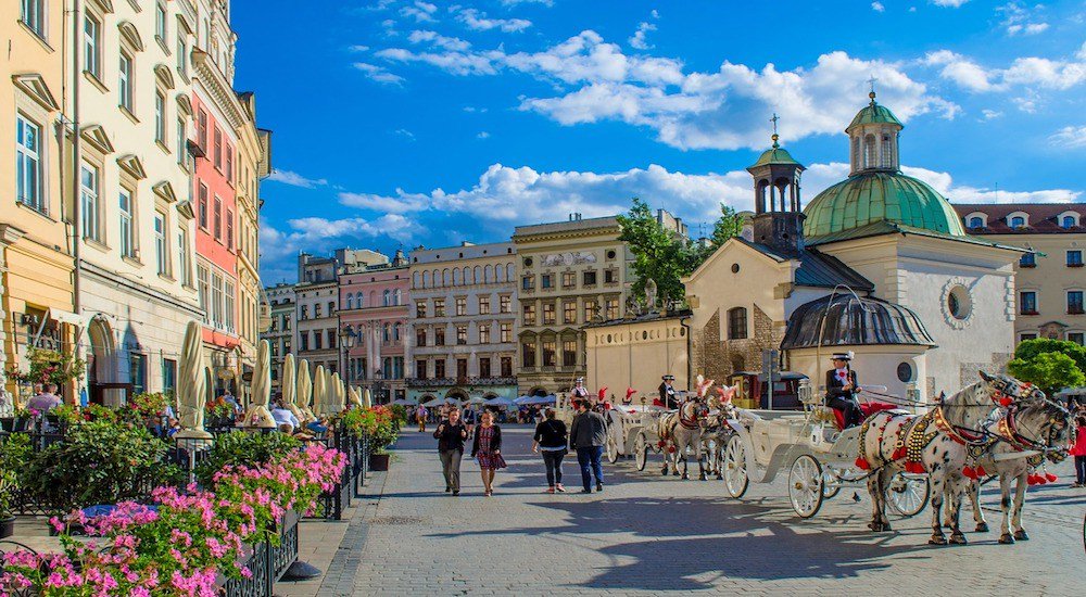 TouristSpot_eu's tweet photo. Krakow: a hidden treasure worth discovering https://t.co/JlfUi1t6lf https://t.co/049SgJXfCf