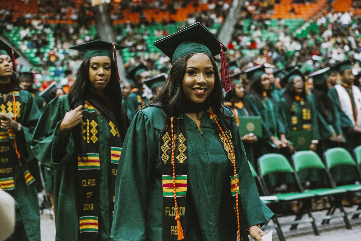 FAMUSJGC82's tweet photo. #SJGCGraduates #TheBestIsYetToCome https://t.co/okIaOm5LD6