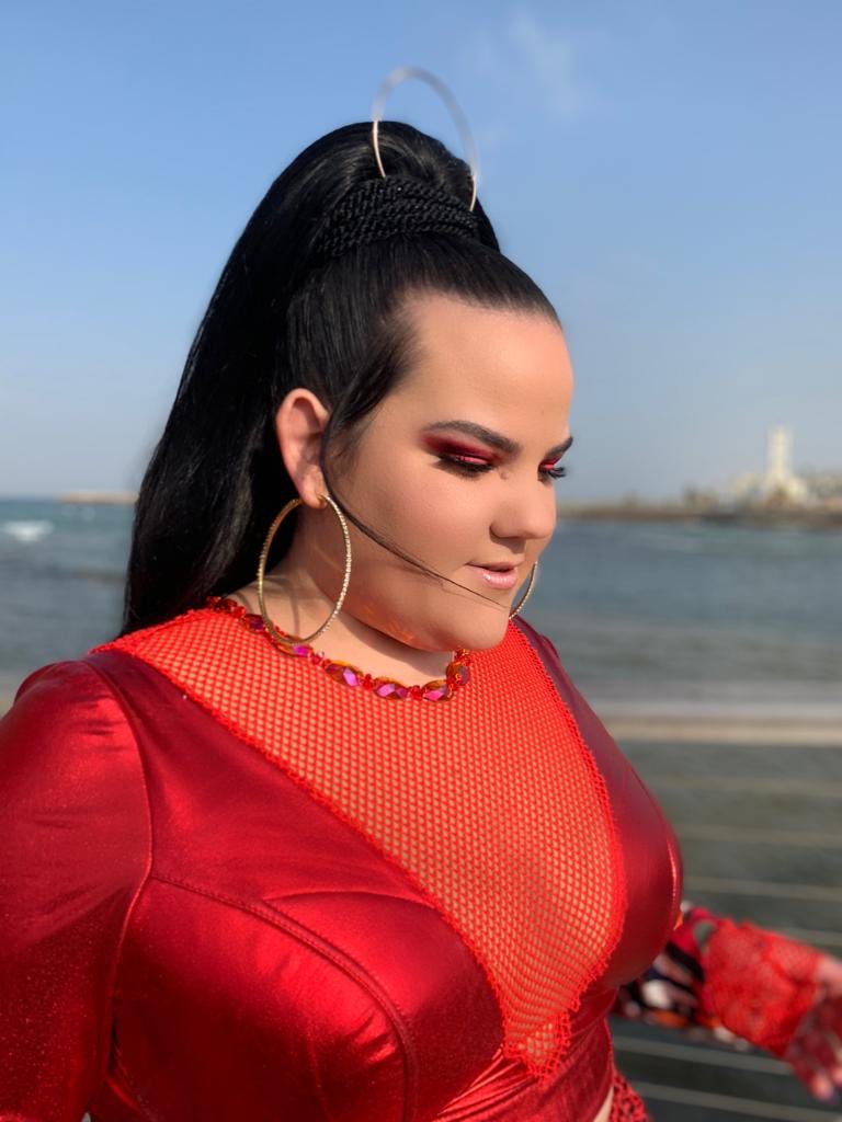 nettabarzi's tweet photo. I was so excited to get the amazing YouTube award today, for the song "Toy", which is the most watched video clip on YouTube at 2018!! Thank you so much for all my amazing fans, my dream team, my supporting family!! I can't wait to share with you the next one #coming soon ❤❤ https://t.co/RRf3RhUAVJ