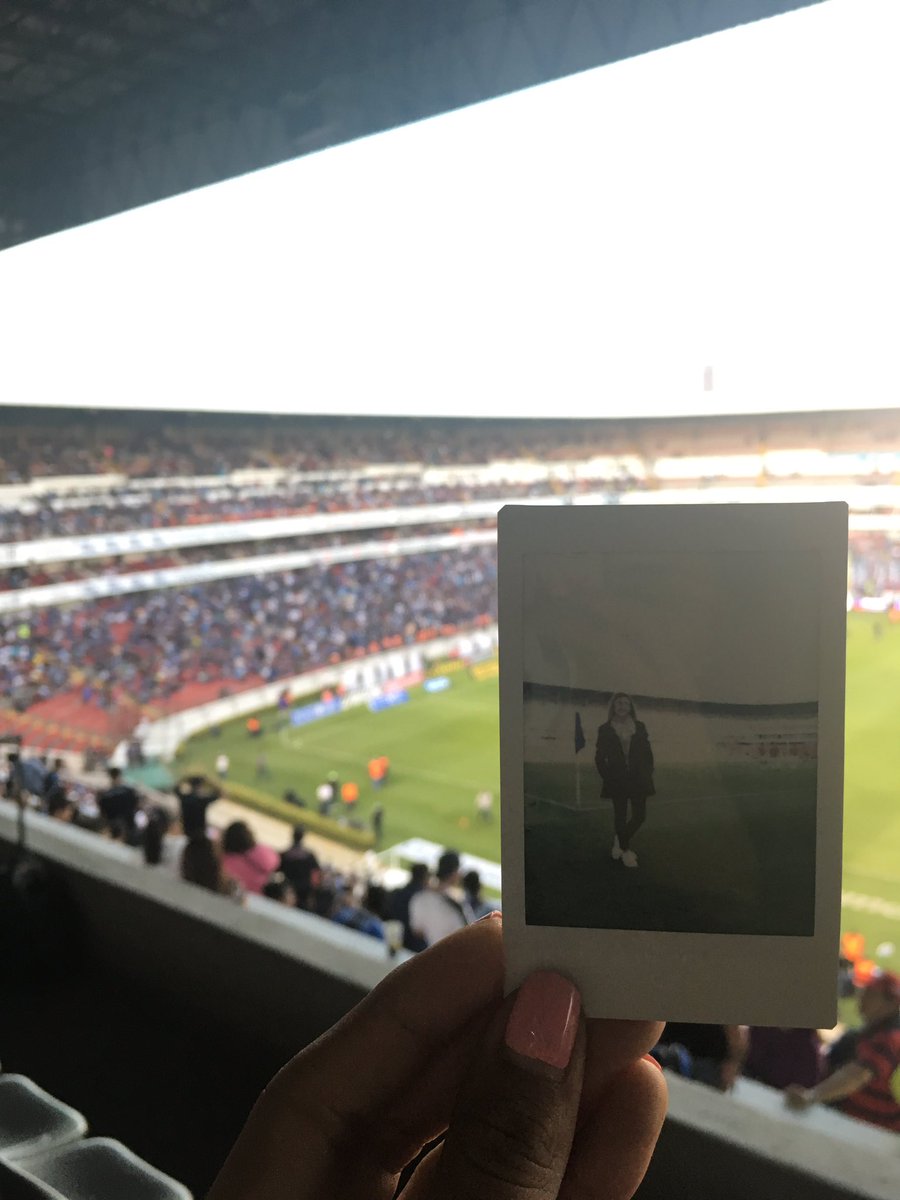 futfer13's tweet image. ¡GRACIAS! ✨
Eso es lo único que les puedo decir. Gracias por confiar en mi desde el #Draft2018 hasta hoy. 
Gracias por seguir cada paso de #GallosBlancos 🐔a través de mí. 
GRACIAS 2018. GRACIAS Apertura 2018. 
Nos vemos en el 2019. #abrazodegol 👑