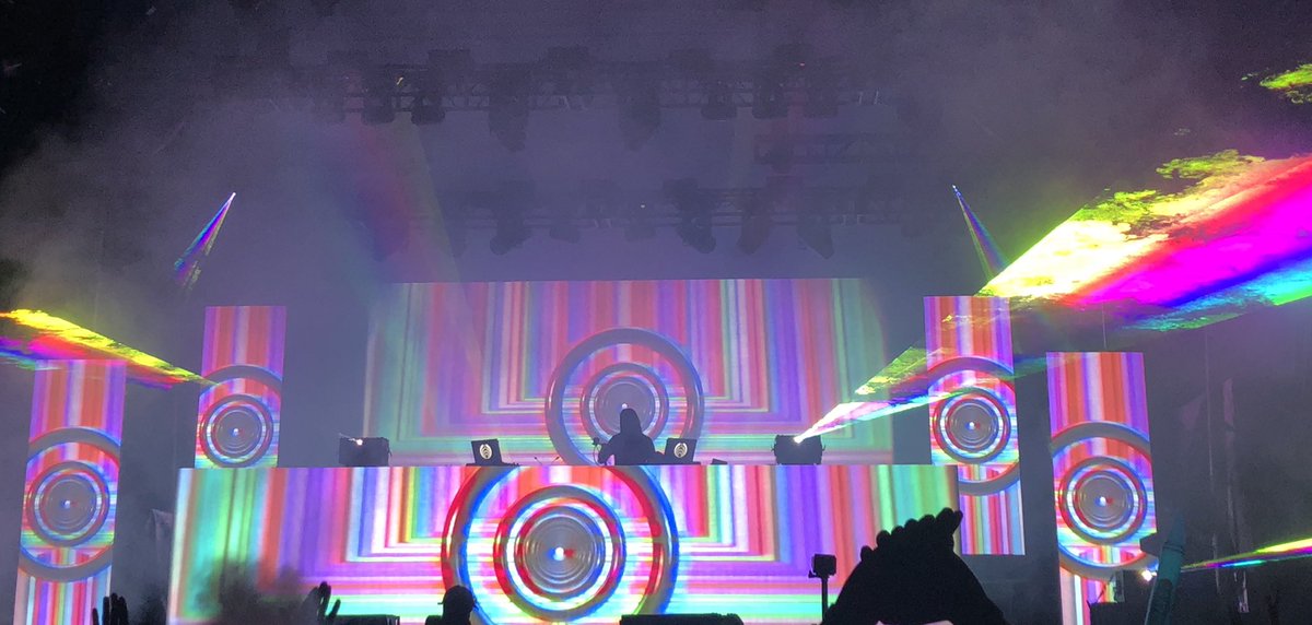 ChillzMusiq's tweet image. And we can do this Until We Pass Out! #ElementsNYC #RoadToNYE360 #AintNobodyGotItLikeNYC