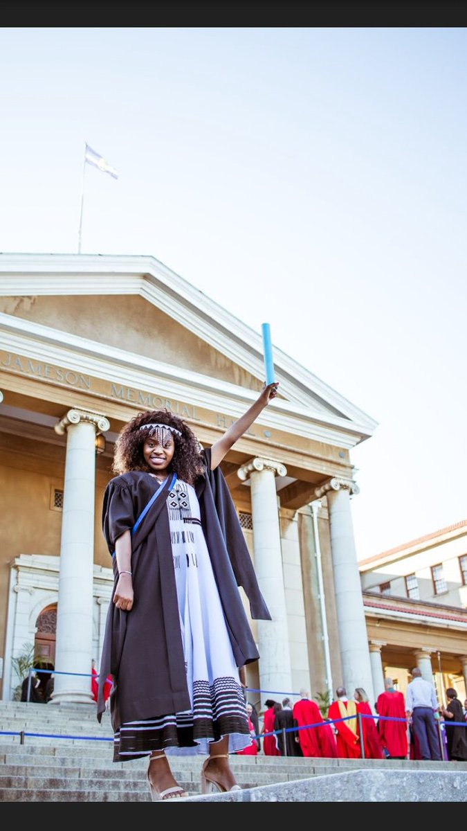 Choc_Clare's tweet photo. I am officially an Economics graduate from UCT๐! Ngibonga Umdali๐.
Africaโs daugher๐ธ๐.
#GRADUATES #graduation #Graduationday #BlackExcellence #BlackGirlsRock #UCTGrad2018 https://t.co/8aon9xovno