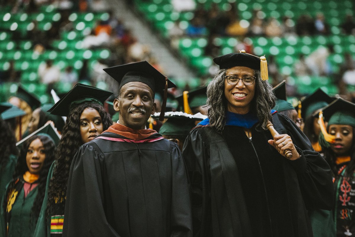 FAMUSJGC82's tweet photo. #SJGCGraduates #TheBestIsYetToCome https://t.co/RdgYKDHZLP