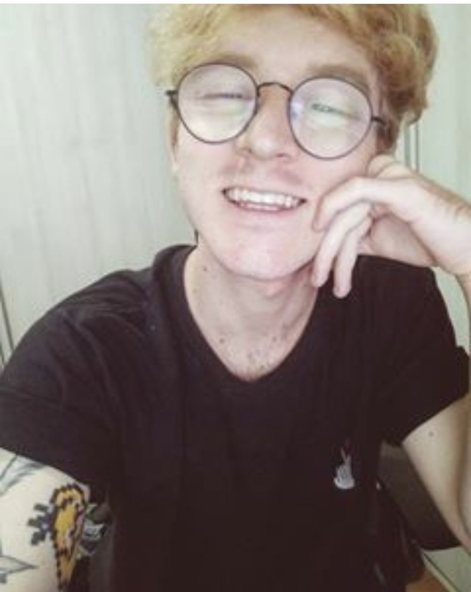 capoeira_rapah's tweet photo. Acabadinha nesse calor infernal que ta fazendo
Porém adimirar a beleza do Utt é sempre bem-vindo nénon
@IagoAleixo
Amo muito vc ❤❤❤❤❤
#flowselcaday https://t.co/fU6TnKZce7