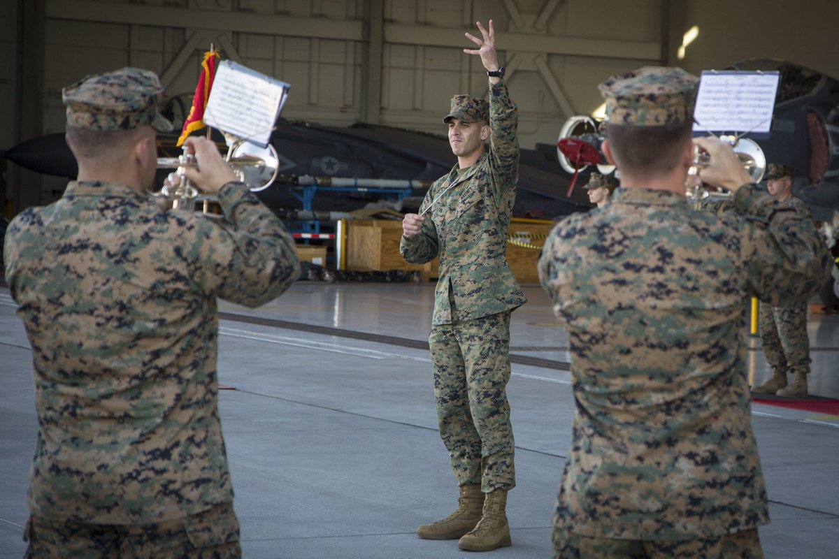 yuma_mcas's tweet photo. The Tomcats Change Command 🐭

Lt. Col. Michael McKenney, the outgoing commanding officer of Marine Attack Squadron (VMA) 311 relinquishes command to Lt. Col. Robb McDonald Dec. 13, 2018. 

#icymi #motoMonday #Mondaymotivation #3rdMAWband #band #VMA #ChangeofCommand #MCAS3rd https://t.co/4LZZDhIbMO
