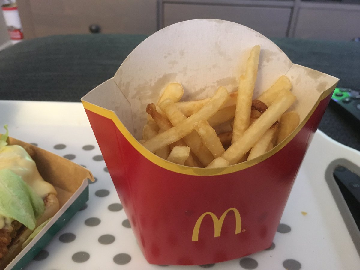 scotafella's tweet image. When you finally get home with the @McDonalds you craved ALL day and this is what you get...I don’t recommend the new Chicken Tasty btw 😫🤮 #mcdonaldswestcroft  #gohungry #halffullorhalfempty #ChickenTasty