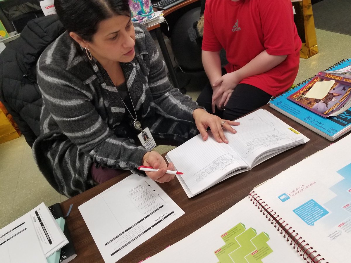 Trying out <a href="/JSerravallo/">Jennifer Serravallo</a> 's notetaking forms from the soon-to-be-released Teachers Guide to Reading Conferences 🤗📖📓