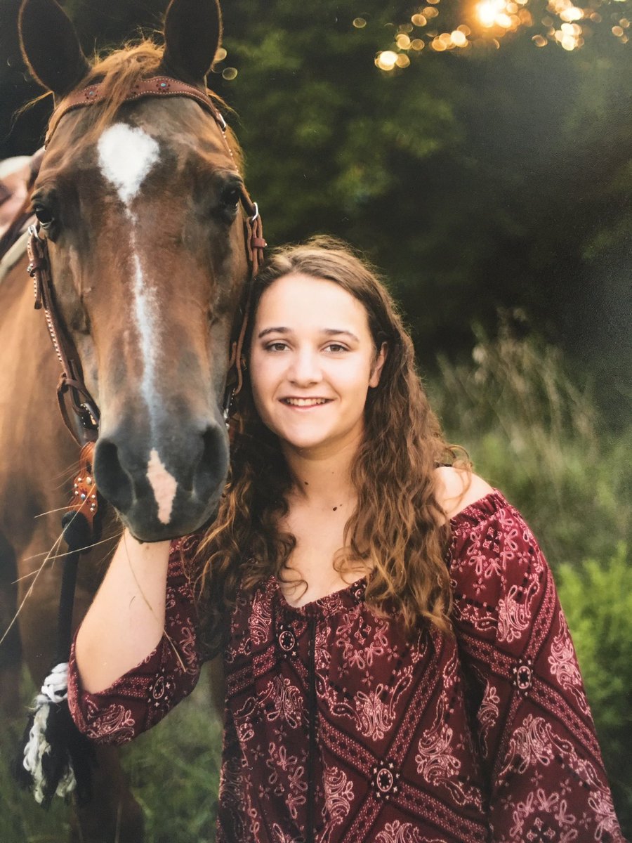 County638's tweet photo. Congratulations to Leslie Lewellen, gifted facilitator in Augusta, on having a rockstar daughter!  Lindsey placed 7th overall in 4A state golf, is a Kansas Honor Scholar and made AHS Color Guard and ICT Winterguard!  Way to go Lindsey!!!!! https://t.co/tXFlKL3teY