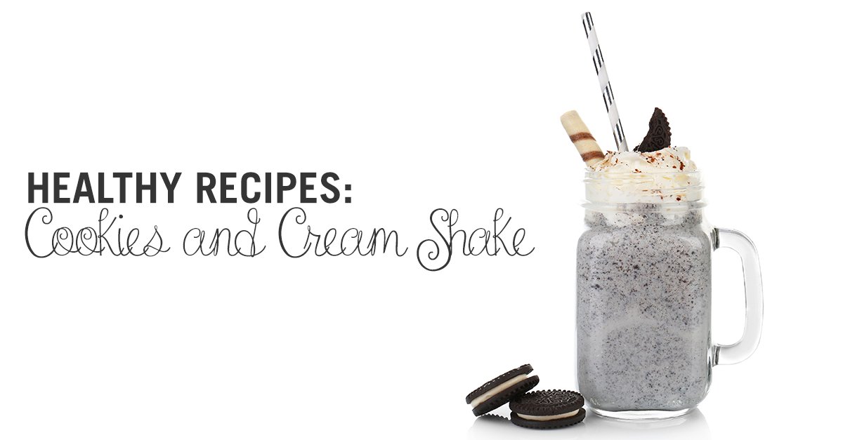 With protein-packed soy milk and reduced-fat ice cream, this cookies and cream milkshake #recipe is one dessert you don’t have to feel guilty about this holiday season! Get the recipe at: mayocl.in/2TeFRa