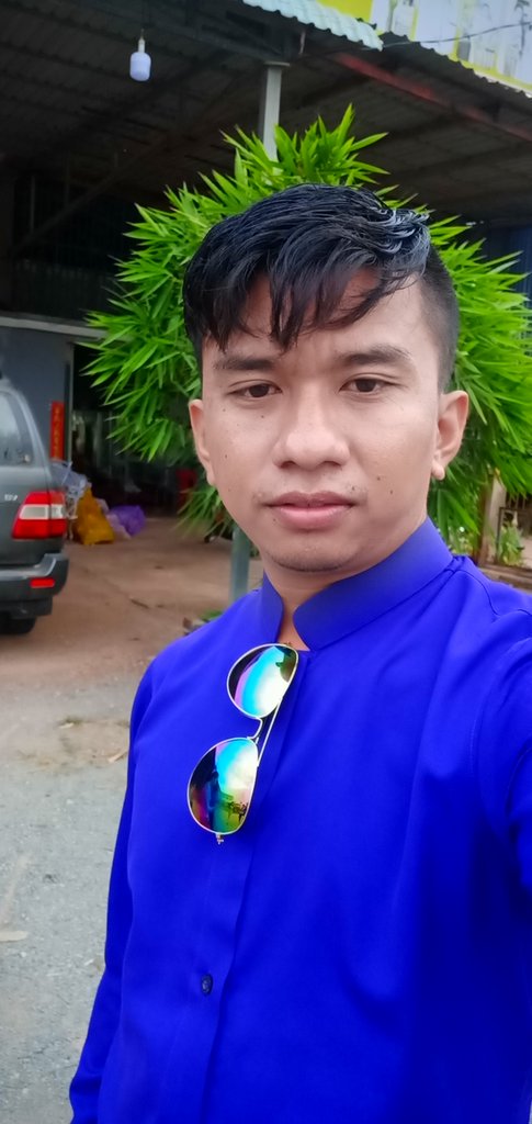 ChhathS's tweet photo. ចង់មានអ្នកគេងក្បែរព្រឹកក្បែរល្ងាចណាស់តែរកមិនបានទេ https://t.co/jcmKaVaXpv