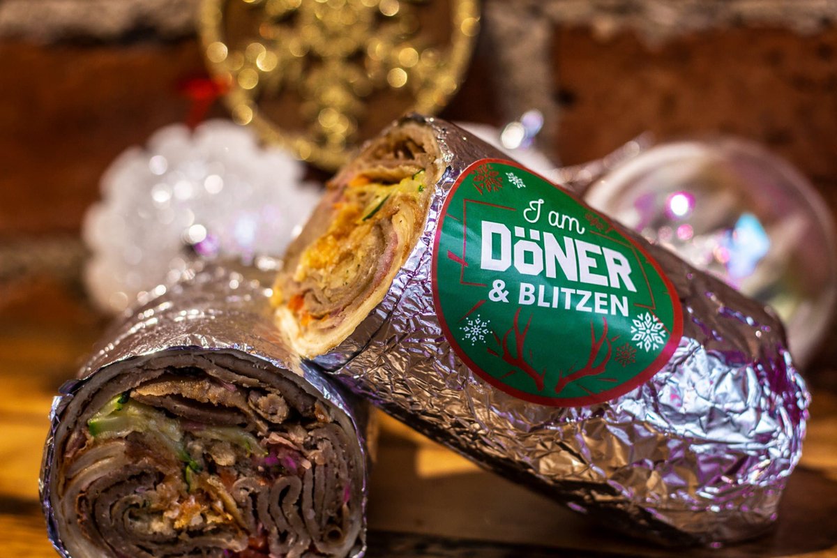 independntlife's tweet photo. Wondering where you can get a unique Christmas dinner in Leeds? These independents are playing with traditions, embracing them and twisting them, to create quirky Christmas menus - have a read of them: https://t.co/Il67wBPt0b 🍽🎅 https://t.co/fMxBvg7zo0