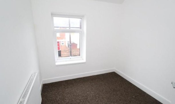 **READY TO MOVE**
3 bedroom house to rent in Easington Colliery - £350 pcm
To book a viewing of this wonderful property contact our Easington branch on 0191 687 0022 or for more information visit: bit.ly/2PBcewG