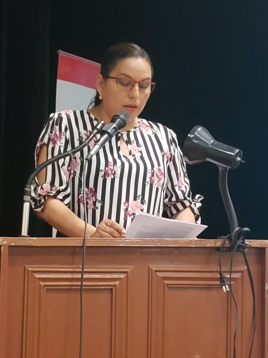 UleamEcuador's tweet photo. La Dra Patricia Andrade, Directora de este departamento, indicó que son los estudiantes los que miran con nueva misión los trabajos de vinculación
#SomosUleam https://t.co/RCb7sBXt9F