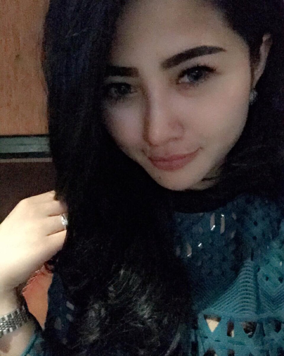 GweenCha's tweet photo. The reward for conformity is that everyone likes you but yourself.
#IchaGween #ModelIndonesia #IndonesiaModel #IndoModel #MajalahPopular #ModelMajalahPopular #PopularMagazine #FemaleDJ #MissPopular https://t.co/3k0QnfY3vp