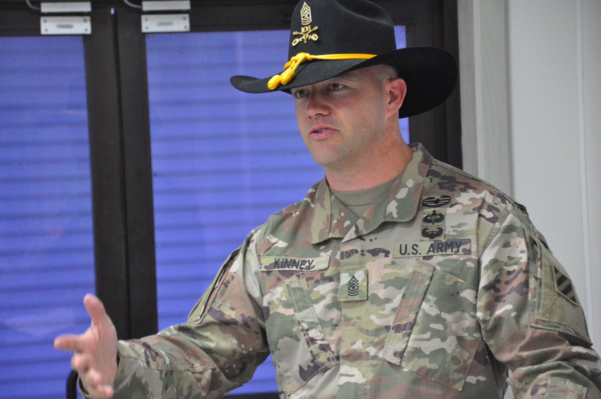 48thIBCT's tweet photo. Sgt. Maj. Ray Kinney, assigned to 1st Squadron, 108th Cavalry Regiment (Roughriders) was promoted during a ceremony held at Fort Stewart during the units pre mobilization training. He gave the honor of pinning on his new rank to his wife and his father. https://t.co/5PIlIUc1O8