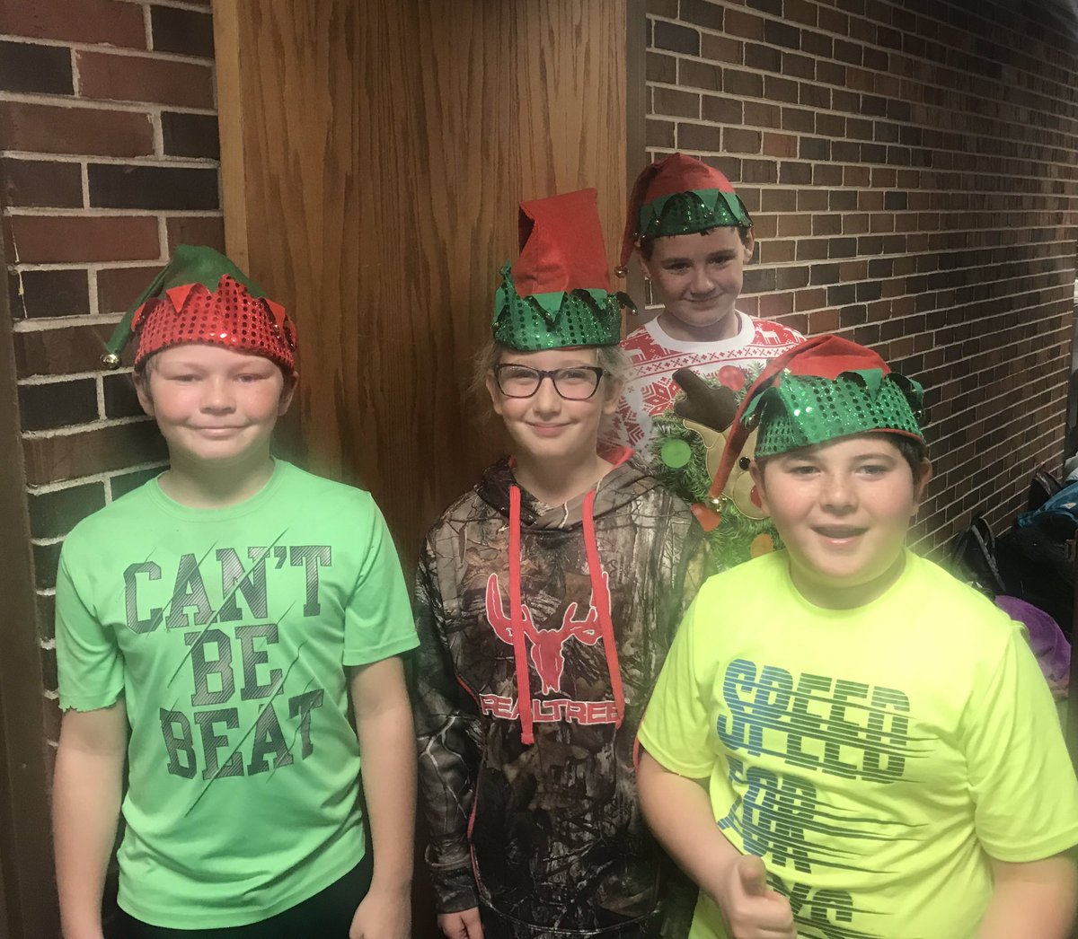 Kelly_Smith_MPS's tweet photo. @Kelly_Smith_MPS Breakfast with the Elves! #studentcouncil #earlytoschool #lotstoeat https://t.co/45KLzGg40Z