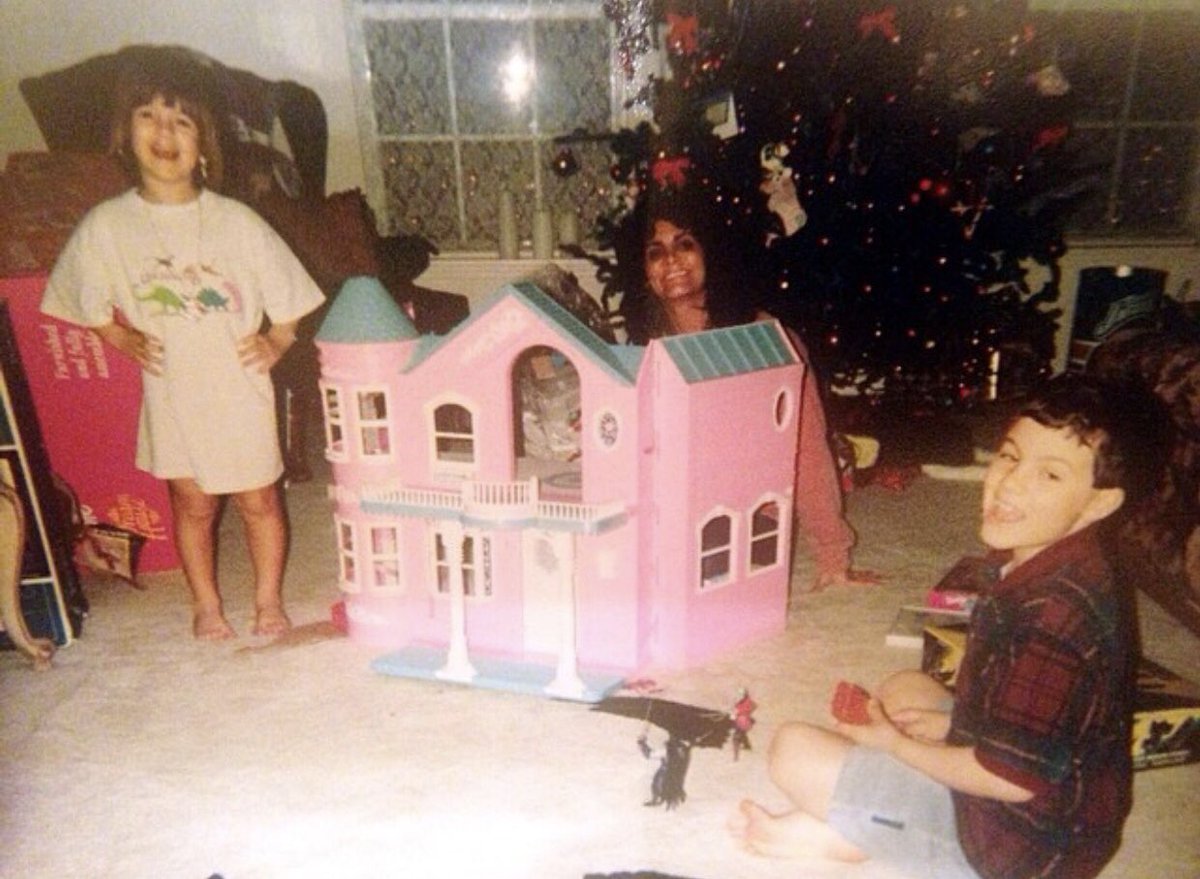 PerezHeatherM's tweet photo. Whatchu know about that Barbie dream house? 
#ThrowbackMonday #JaxAllstars 
#IHXLightsUpDecember https://t.co/ssGbiiQiOg