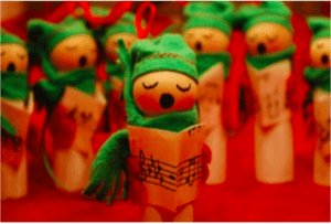 bangorcork's tweet photo. #Cork caroling, caroling now we go, tweet us some of your favorite cork craft projects! Here are some of ours: https://t.co/QfLqN5weEZ https://t.co/Vw1qj1orbR