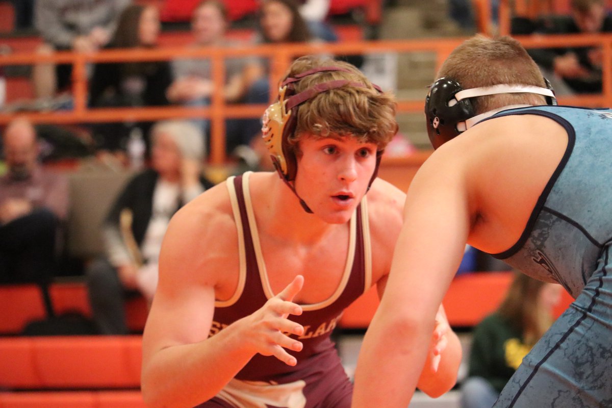 heatherSLnews's tweet photo. The Eagles finished 9th as a team at the Abilene tournament over the weekend, and the tournament included 3 top teams in 4A and one ranked 5A team. Although it was rough, two medalists, Kai Allen and Scott Kuhn, both took 3rd place! (Photos by Anna Schuckman) https://t.co/G99g9M8ffI