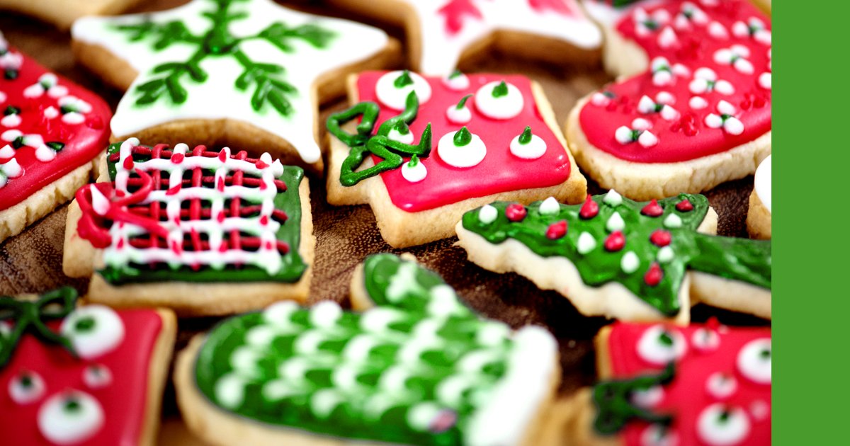 FlyingColPaint's tweet image. The smell of holiday baked goods on a relaxing Sunday afternoon. 🍪🥮#FlyingColours #Christmas #Holidays