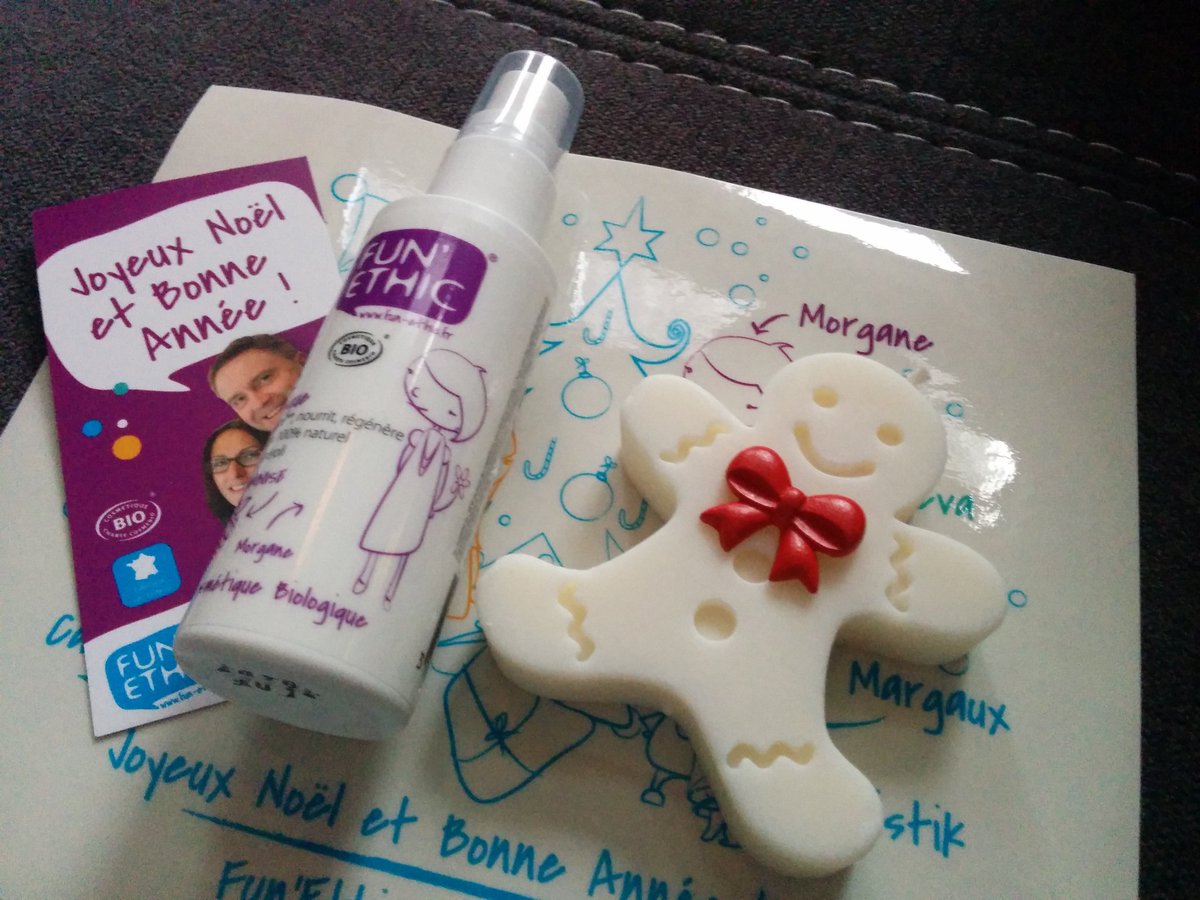 Merci <a href="/FunEthic/">FUN!ETHIC</a> pour cette jolie #surprise !!
De quoi prendre un peu soin de moi...
...et le parfum pain d'épices de cette bougie tellement de saison 😍
#ChristmasIsComing