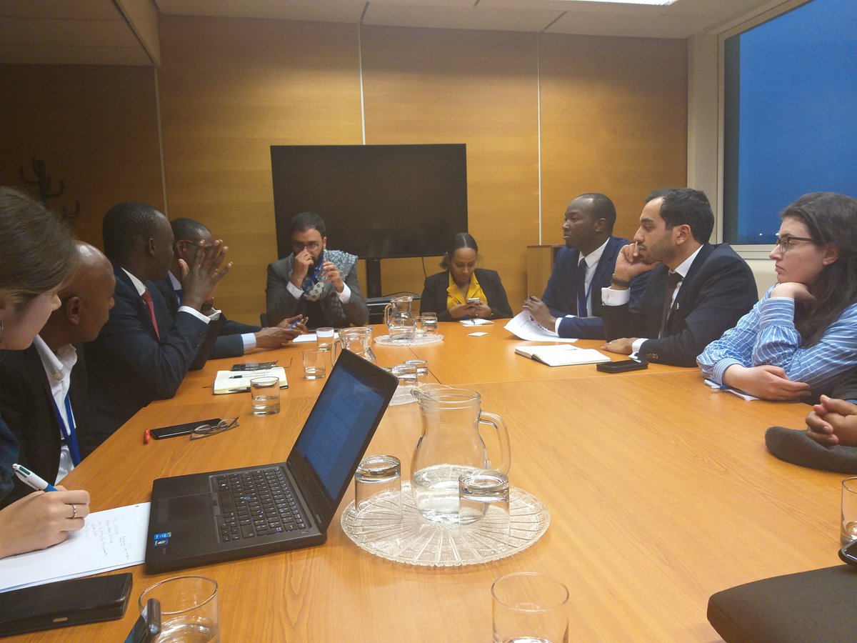 AfrinypeSenegal's tweet photo. A l'#Office des #Nations #Unies #ONUV🇺🇳 à #Vienne🎡 en #Autriche🇦🇹 pour participer au Forum #Accelerated_Africa_Conference_2018💼 de #ADYFE en Marge du #Forum de #Haut #Niveau #Afrique🌍 #Union_Européenne🇪🇺.#ANOUS2018🇸🇳. #EnsembleLeTravailContinue. #CNJSENEGAL🇸🇳🇸🇳🇸🇳 https://t.co/6fUjXInLjR