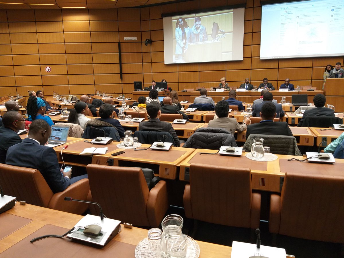 AfrinypeSenegal's tweet photo. A l'#Office des #Nations #Unies #ONUV🇺🇳 à #Vienne🎡 en #Autriche🇦🇹 pour participer au Forum #Accelerated_Africa_Conference_2018💼 de #ADYFE en Marge du #Forum de #Haut #Niveau #Afrique🌍 #Union_Européenne🇪🇺.#ANOUS2018🇸🇳. #EnsembleLeTravailContinue. #CNJSENEGAL🇸🇳🇸🇳🇸🇳 https://t.co/6fUjXInLjR