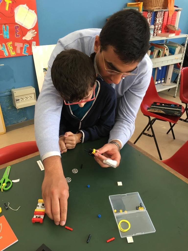 iconic_itn's tweet photo. One of our ESRs, Ravin Garg from CRF, has conducted a public engagement activity along with other PhD researchers at the De Amicis School in Turin (Italy), as part of the Science Among Youth project. @MSCActions #MSCA #H2020 #phdlife https://t.co/lL0A7dq0pw https://t.co/KL0XdPOntU