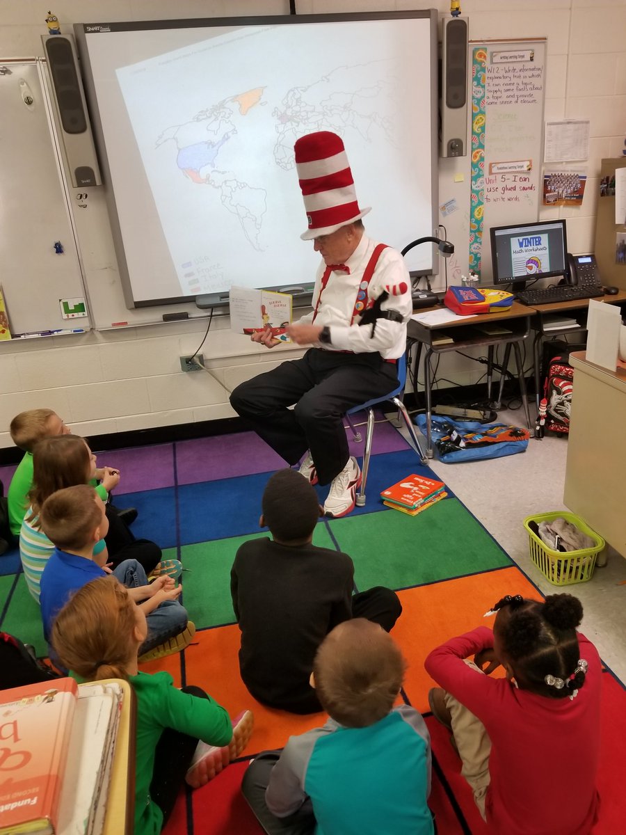 McKinneysMinion's tweet photo. We had a special guest today!  The Cat in the Hat came to read to us today! @aolets_go  @ksaundersrivera https://t.co/uDdZQkV3Kg