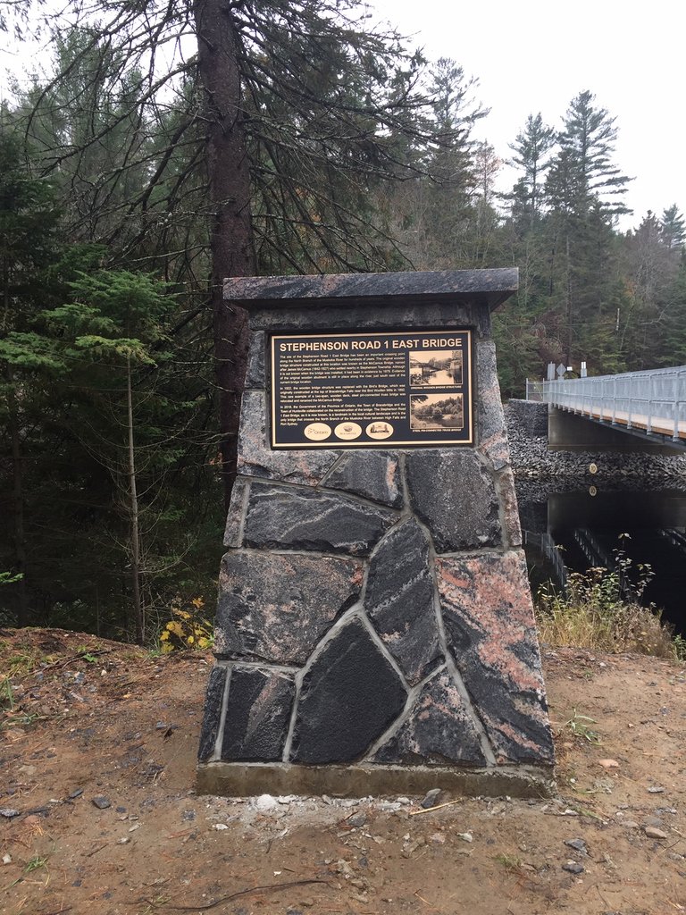 #bracebridge #gravenhurst #portcarling #bala #huntsville #muskoka #signs #signmaker #signmakers #graphics #vinyl #vehiclegraphics #decals #sublimegraphics #art #design