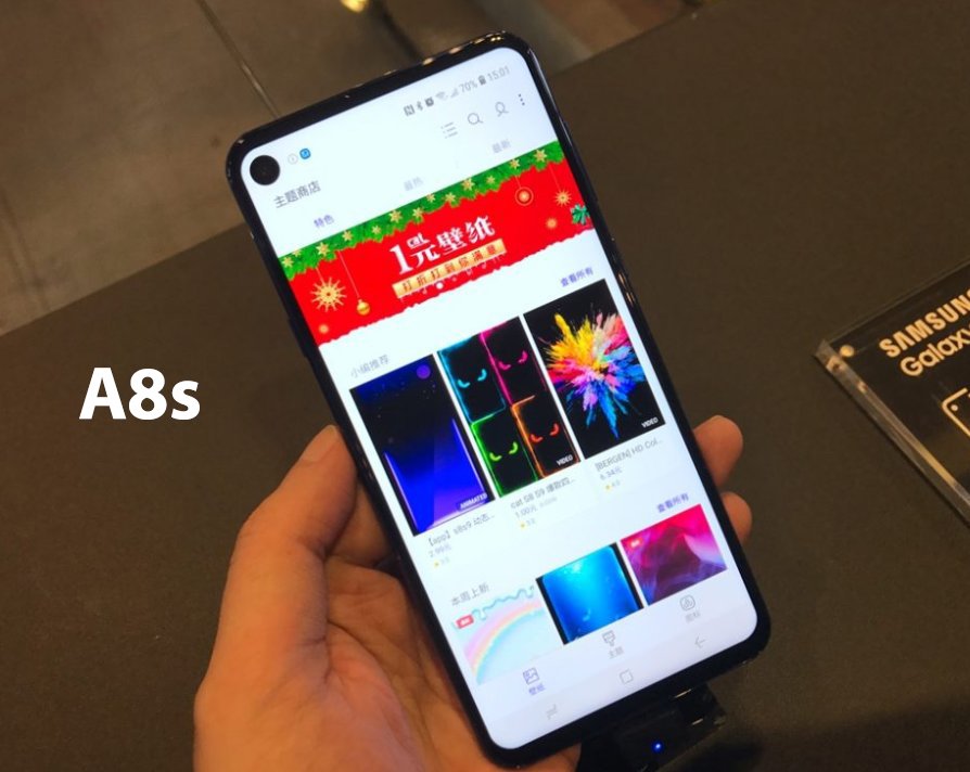 raqamitv's tweet image. تسريب صورة للوح حماية يُقال أنه لشاشة الهاتف #GalaxyS10 
يُلاحظ قدومه بثقب أصغر في الشاشة من المتواجد في جهاز #GalaxyA8s